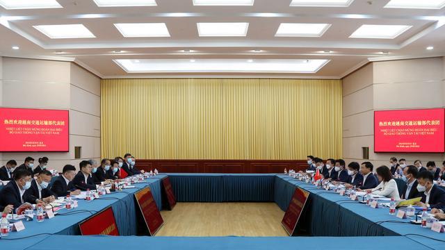 跨境铁路将彻底恢复，越南就要无偿援助？轻轨拖欠尾款就摆在眼前