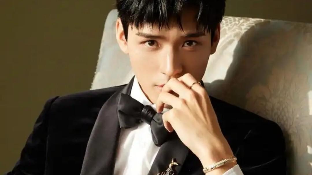 《暗河传》+《地球超新鲜》，2025年龚俊重回顶流，太炸了