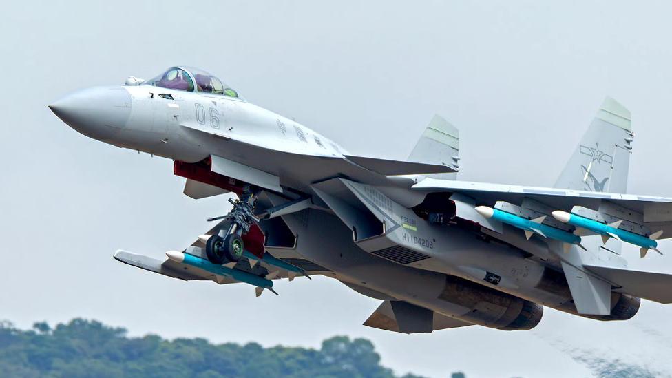 歼35双机闪亮登场，F35优势彻底不再？沈飞首席定调，美军破防