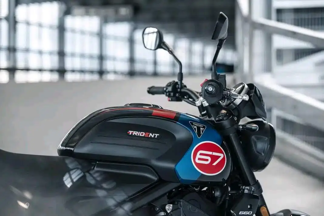 凯旋推出Trident Triple Tribute 2025，致敬曼岛TT五冠王