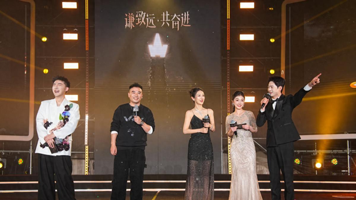 薇娅夫妇被封天花板级老板，真诚才是必杀技
