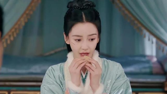 杨颖翻身剧来了！原声配音+浓颜系帅哥美女，这是要拿奖的节奏