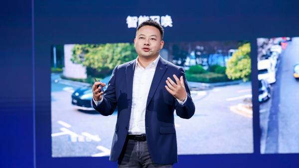 标配猎鹰智驾700，2025款星纪元ET纯电21.98万元起售