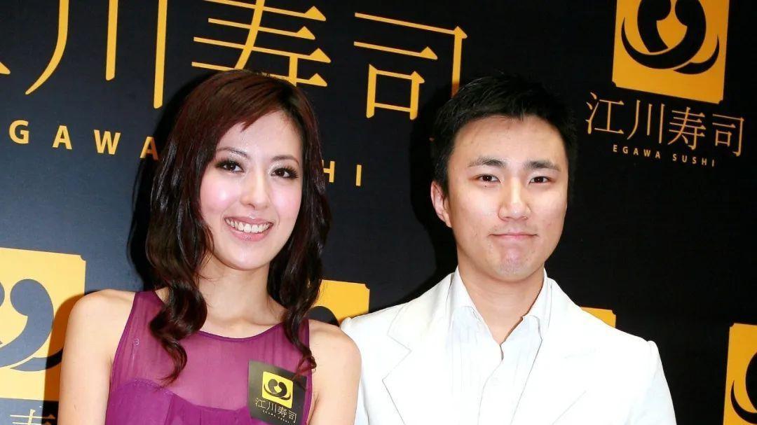 唐诗咏离巢两年成功跻身富婆圈