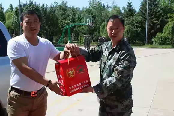 拥军铸就无悔人生  ——记全国爱国拥军模范张洪杰