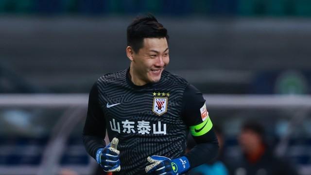 王大雷又上热搜？球迷询问结果，是否预示主场场地更换？