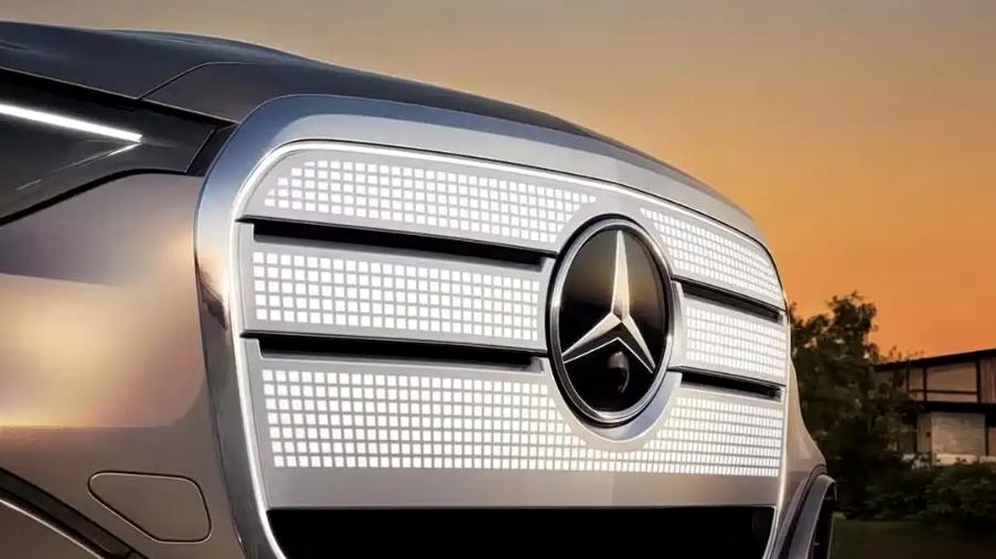 全新GLC EV将于9月8日正式首发！内饰官图已公布，配备超大中控屏