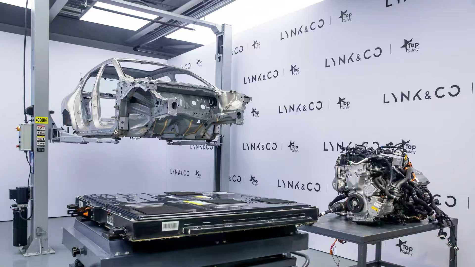 买车别光看参数，领克 07 EM-P的“保命实力”才该重点盯