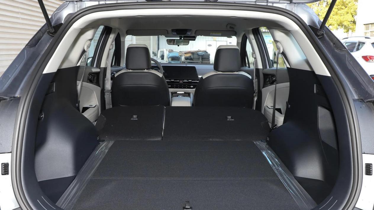 起亚狮铂拓界，外观个性，配置齐全，焕新起售价11.58万元起