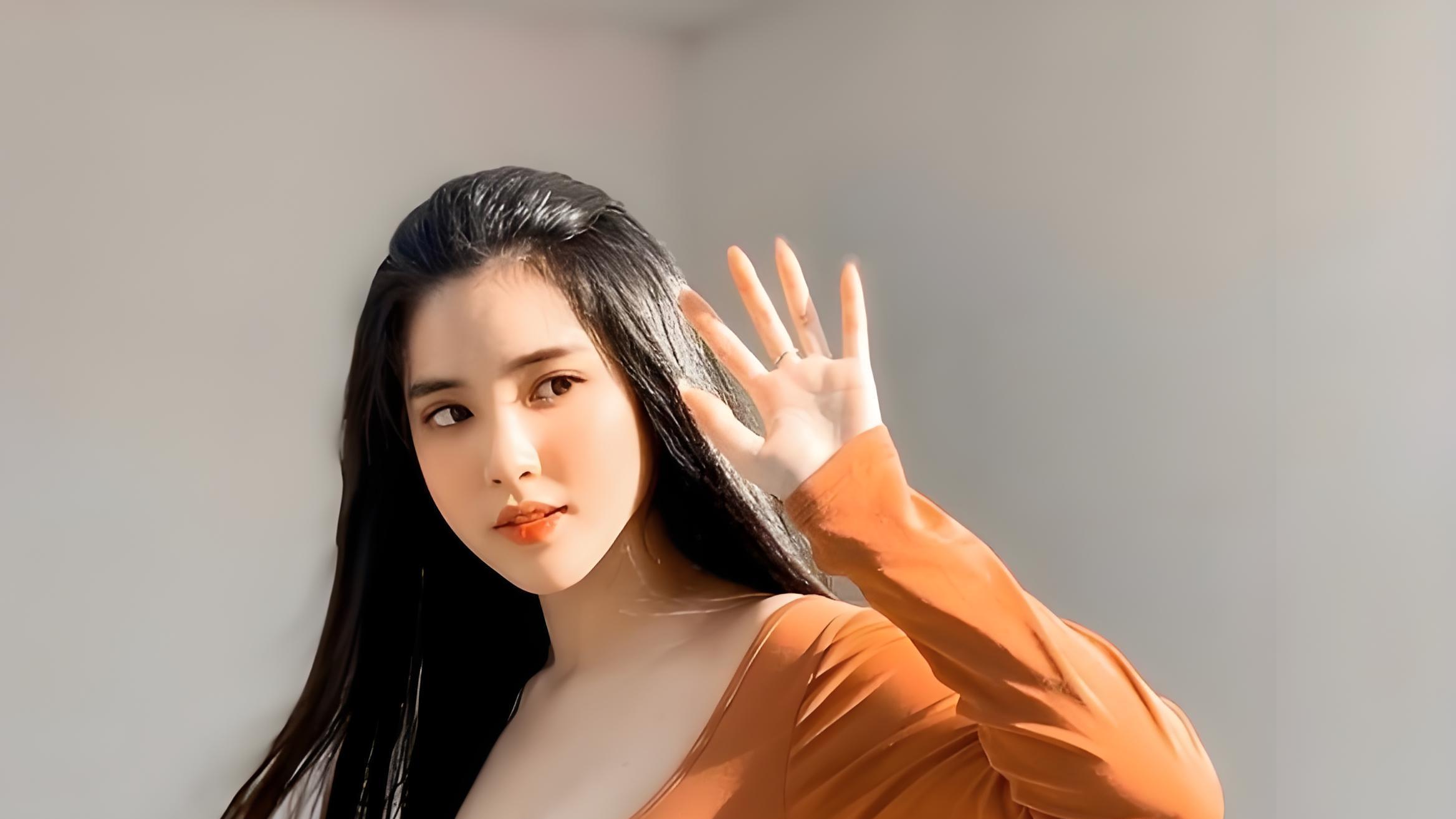 越南姑娘远嫁中国一年后回家探亲，因父亲索要钱财愤而离开：我不是摇钱树！