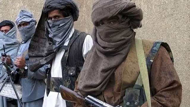 明知阿富汗是帝国坟场为什么苏联还打？这场仗又如何推动苏联解体