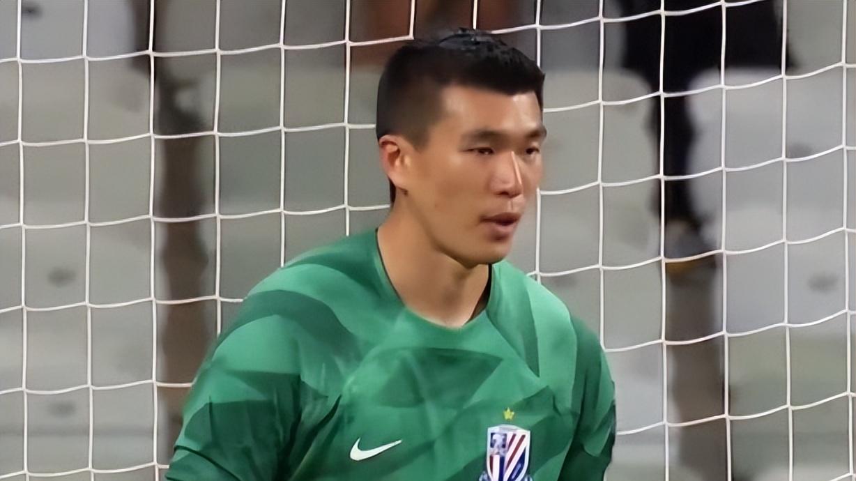 门将位置走马换将，上海申花做了一个非常不明智的决定