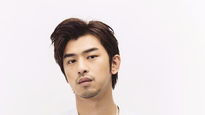 陈柏霖涉案被正式起诉，取消与女友 13 年爱情长跑的年底婚礼