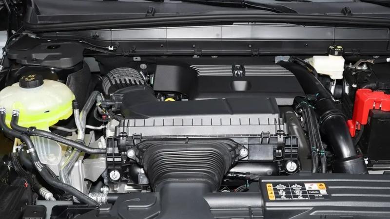 林肯豪车让福特也束手无策，仅售23.99万，258马力配多重静音