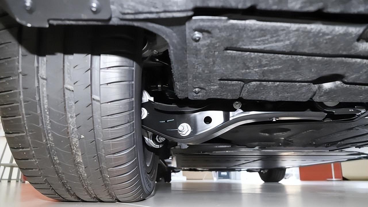 正面交锋！20-30万热销电动SUV大比拼，乐道L90表现超乎预期