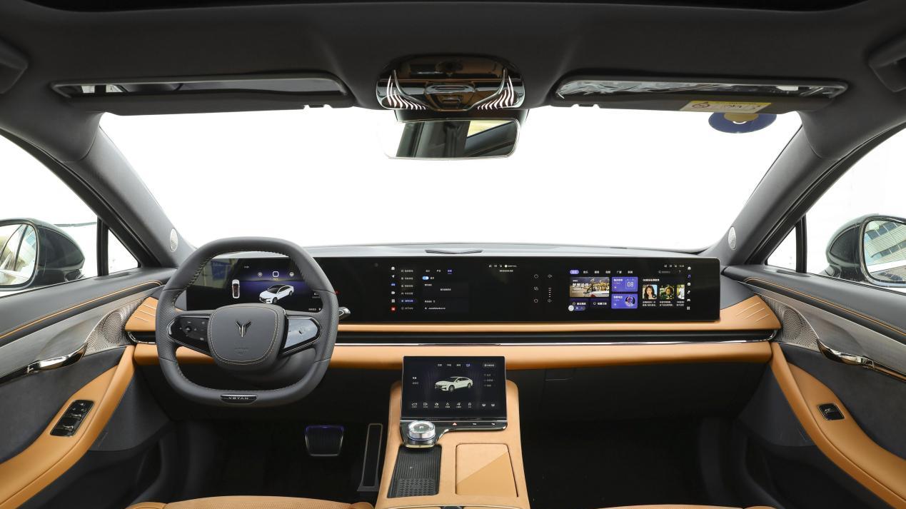 国产中大型车再添新丁，5秒9破百，实拍追光PHEV