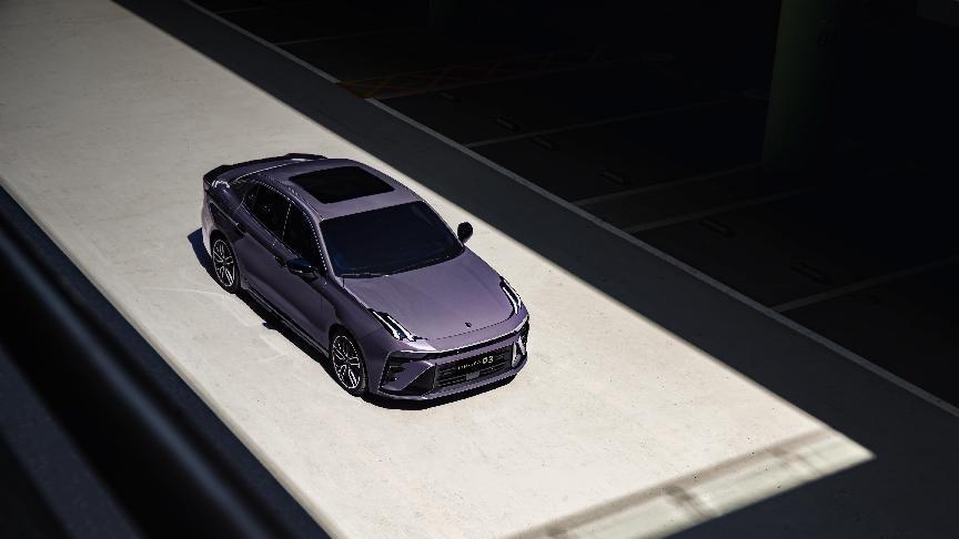 领克03性能家族携手腾讯体育，点燃你的热血驾驶梦想