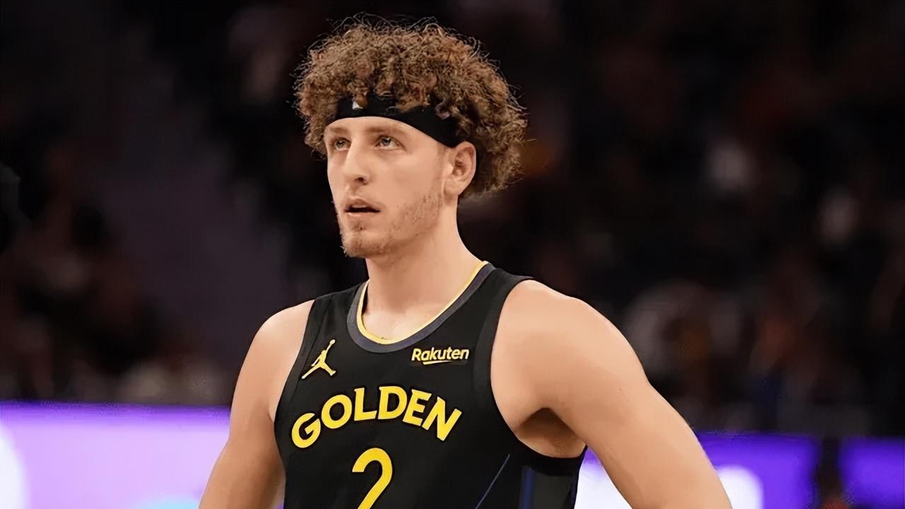 勇士98-99惜败76人 球员评价：3人优秀，4人及格，7人低迷