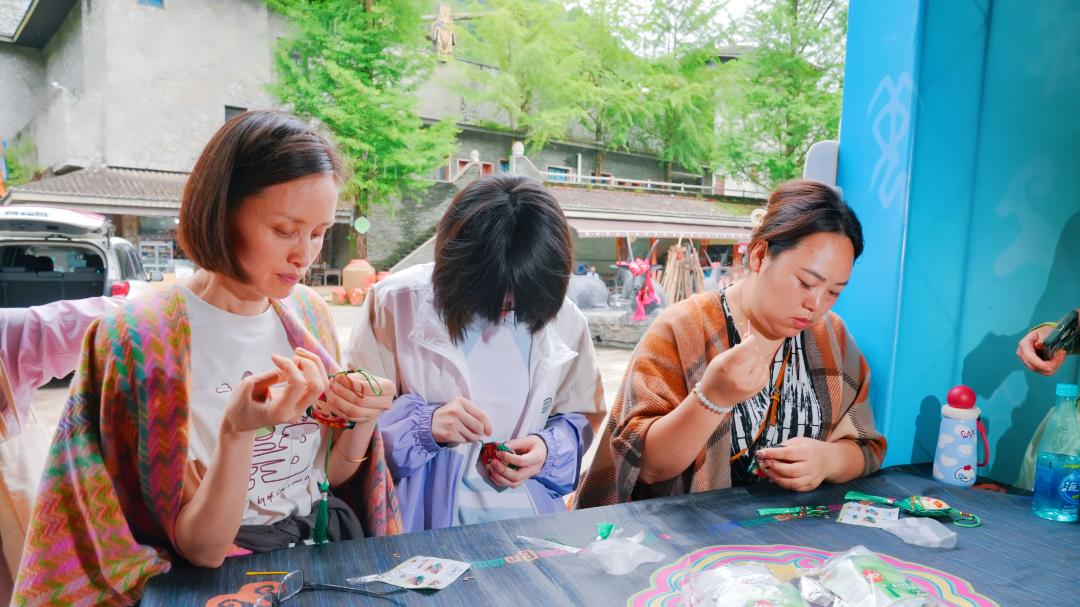 绵阳九皇山端午活动精彩纷呈，游客畅享双节欢乐