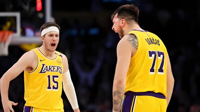 三核休战却复仇豪取四连胜！现在的湖人队到底强在哪？