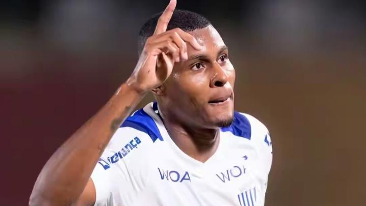 外媒：中超球队将免签巴乙1米95银靴