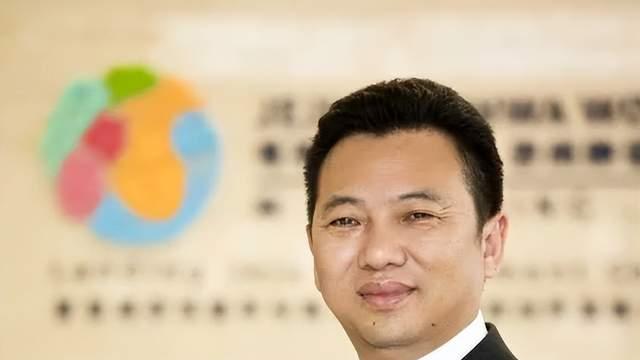 赌桌吞掉200亿？向太揭秘富豪坠落的惊人内幕，很多人都遇到过