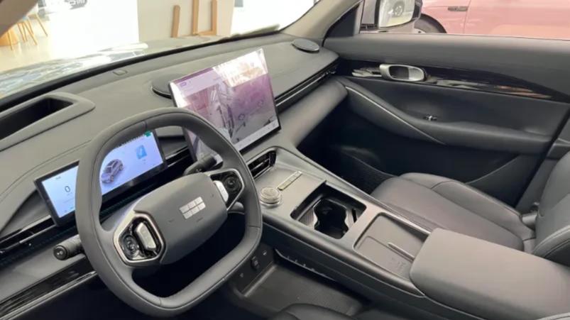 想买纯电SUV，零跑B10和银河E5谁更值得考虑？