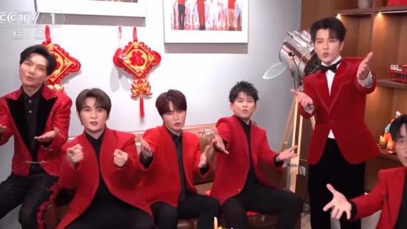 2025央视春晚阵容曝光，沈腾马丽再同框，岳云鹏孙越又挑大梁