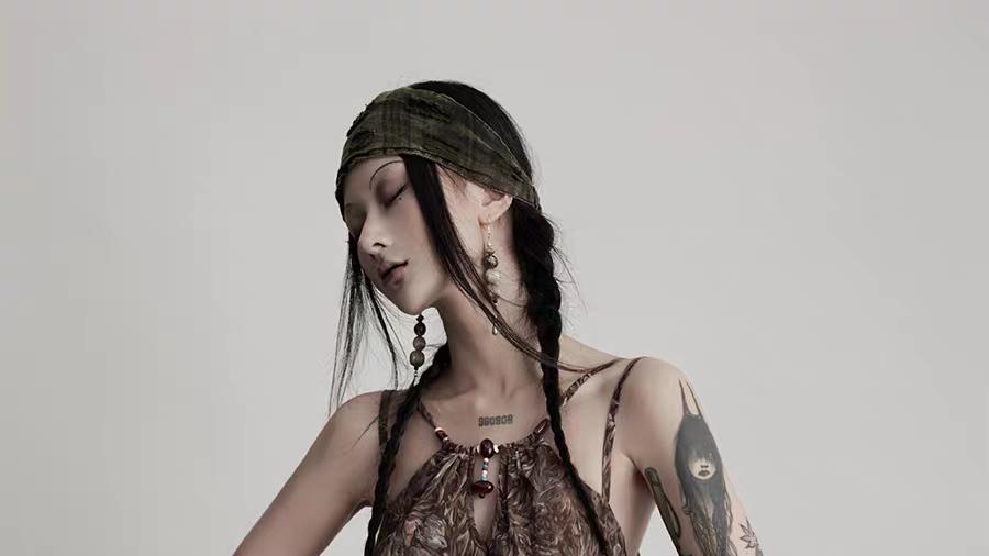 独INDULGE 金翼裁云·棕色落花波嬉风雪纺连衣裙女夏季度假风长裙