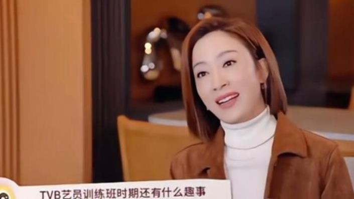 杨怡称当年因反叛入TVB 与训练班同学感情佳一起为杨明收拾残局