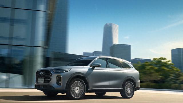 鲲鹏动力+L2辅助驾驶，从城市到野外，瑞虎8L开启家庭高品质出行