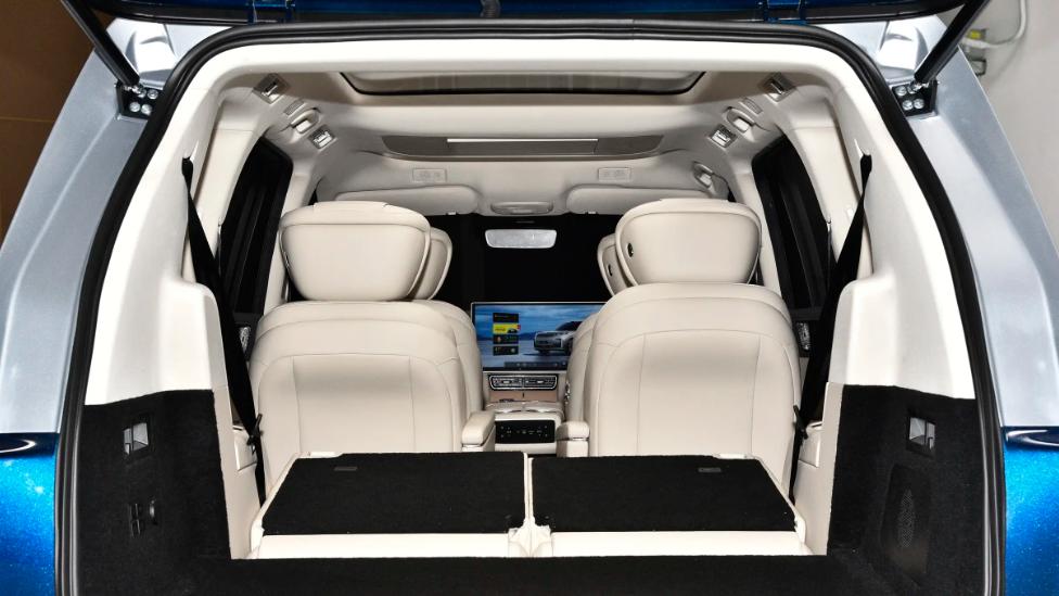 空间宽敞续航长，奇瑞风云T11标配六座版本，又多一位出行好帮手