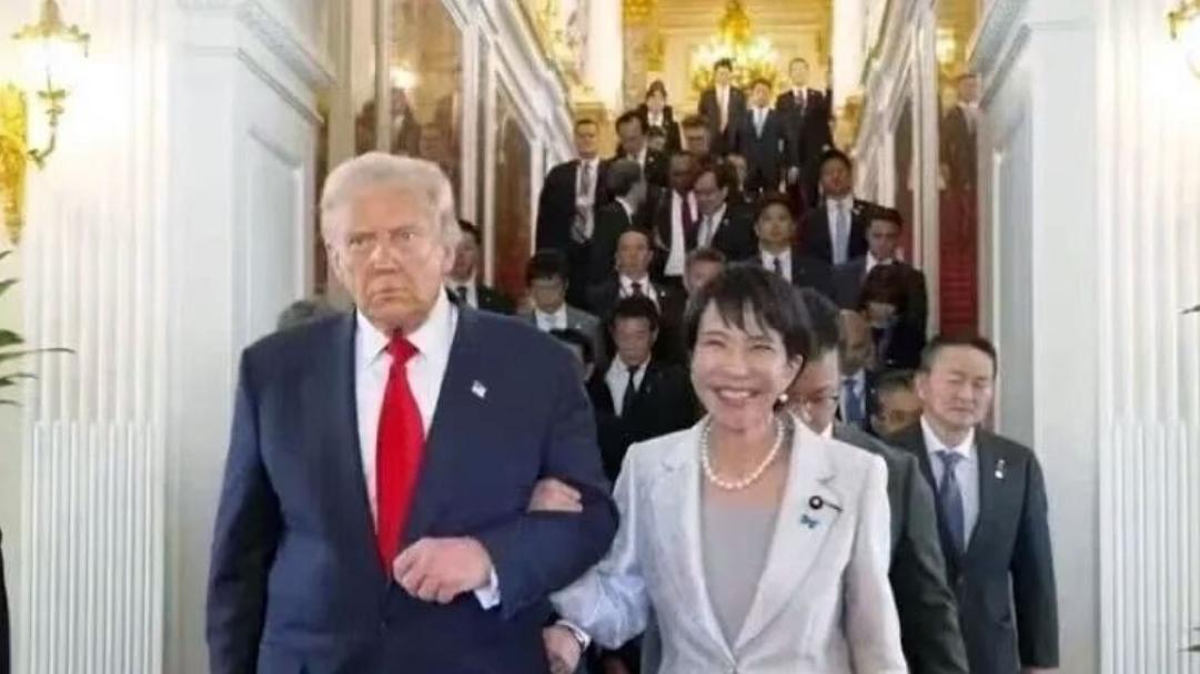 日本成大国博弈大输家！中美左右开弓，高市早苗遭遇外交透心