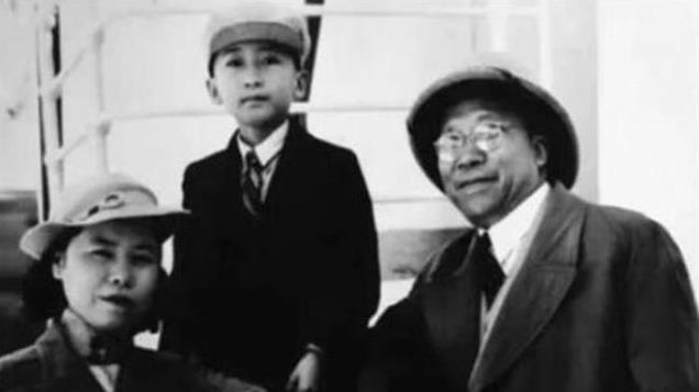1949年杨虎城被害身亡，57年后其孙找到真凶：祝您活到110岁