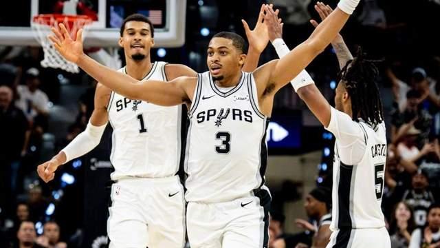 151分24盖帽！仅5场成历史第一，文班再创奇迹，只有你能抗衡雷霆