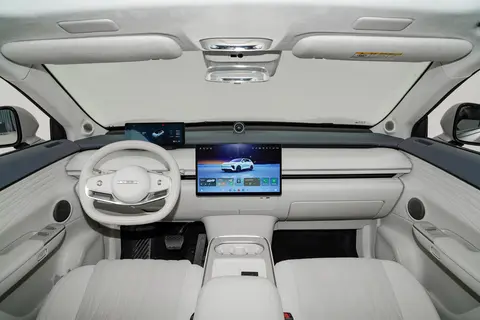 "全能伙伴"星纪元ET，至臻尊享版上市，1615km续航