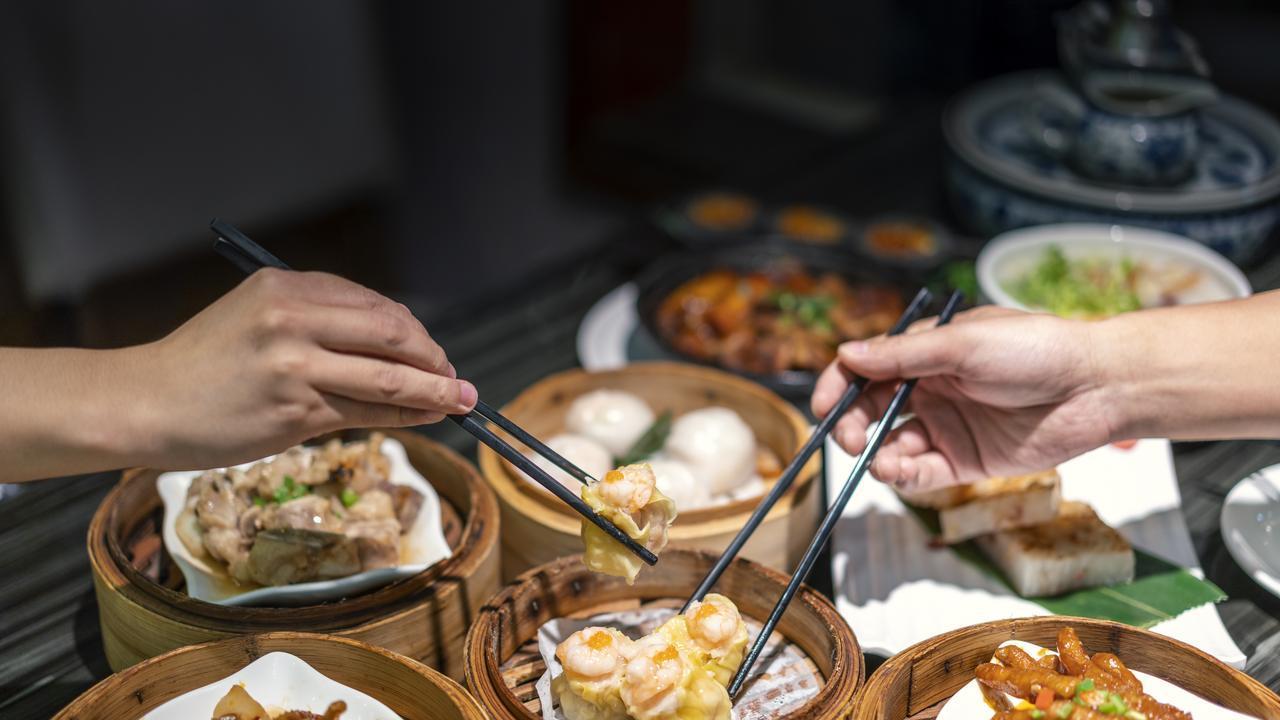长假逛吃，性价比为王