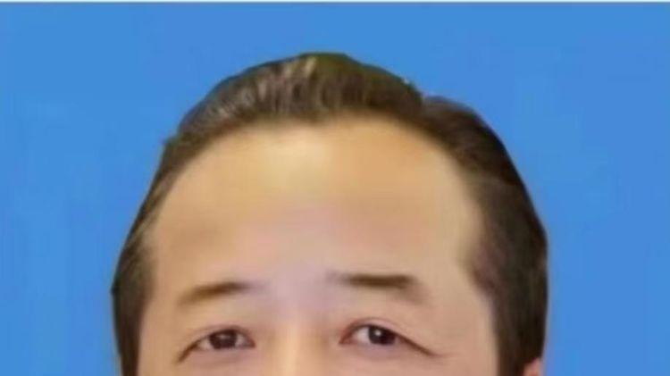 艺术家石长青作品《海上升明月 天涯共此时》在雅昌拍卖网拍出570万人民币