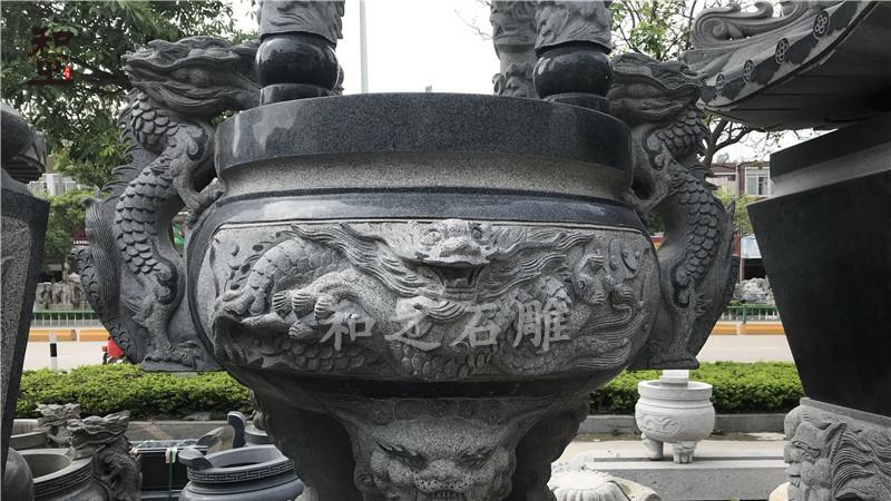 带盖石雕香炉：古朴庄重中的灵动韵味