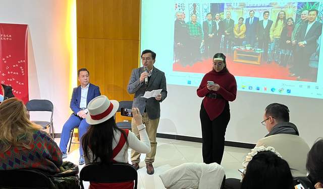 以诗为桥织就中罗文化纽带：中罗诗歌文化交流会暨2025圣诞诗会在京举办