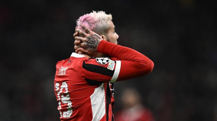 布伦南看好孔塞桑，特奥的心态急躁，红黑军团处于恢复期