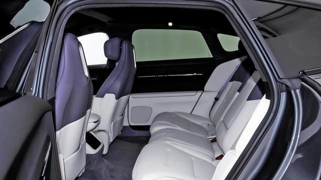 全系限时优惠1万，2025款阿维塔12来袭，7款配置怎么买最值？