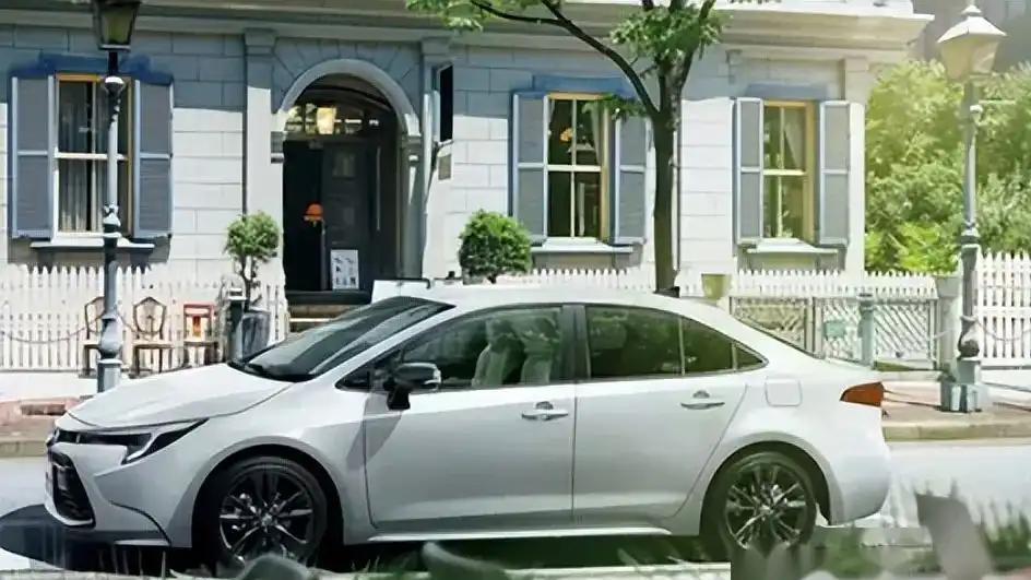 日版卡罗拉全系换装1.8L混动，72kW+70kW动力，11.3万起售