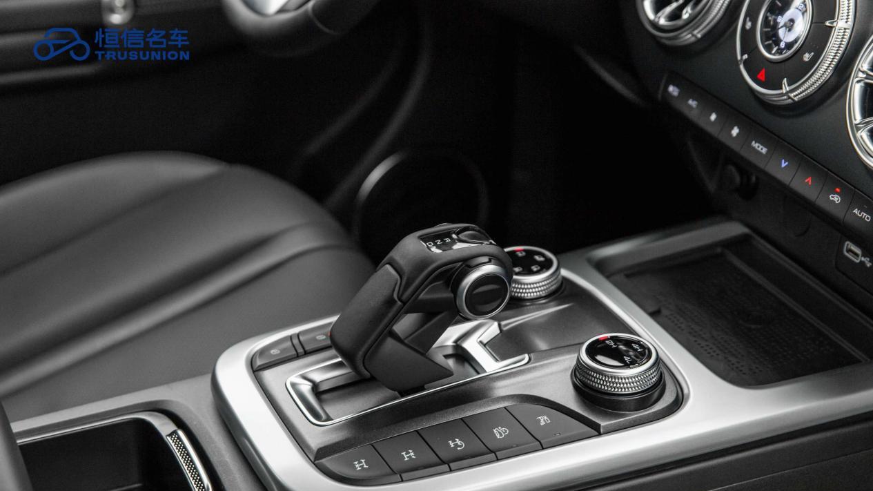 准新坦克300征服者，硬派越野，带你翻山越岭