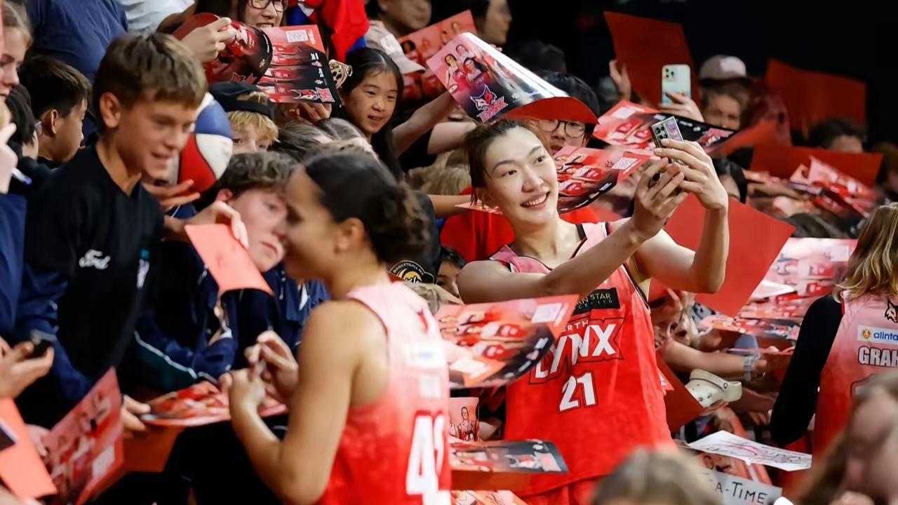 打的好融入快，韩旭丝滑适应澳洲联赛，化身球队票房保障