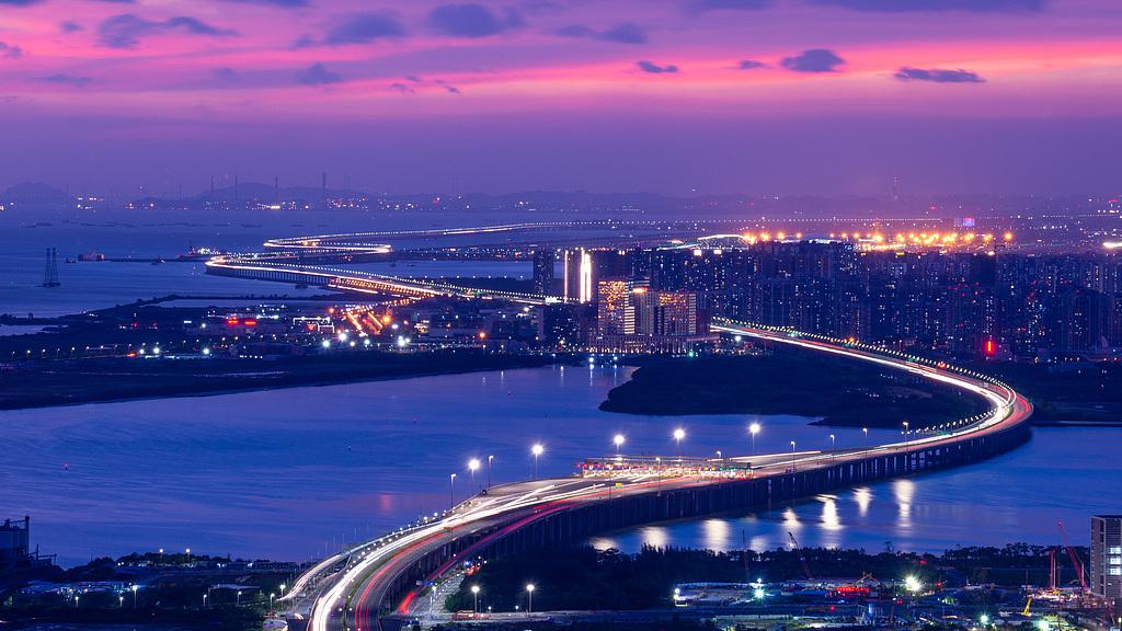 国内首条立体复合高速公路（改扩建）来了！“8+8”双向十六车道