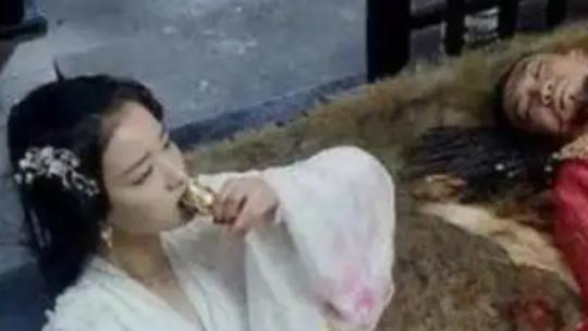 康熙临终前，2次点名同1个男人陪葬？雍正继位后才知父亲的高明