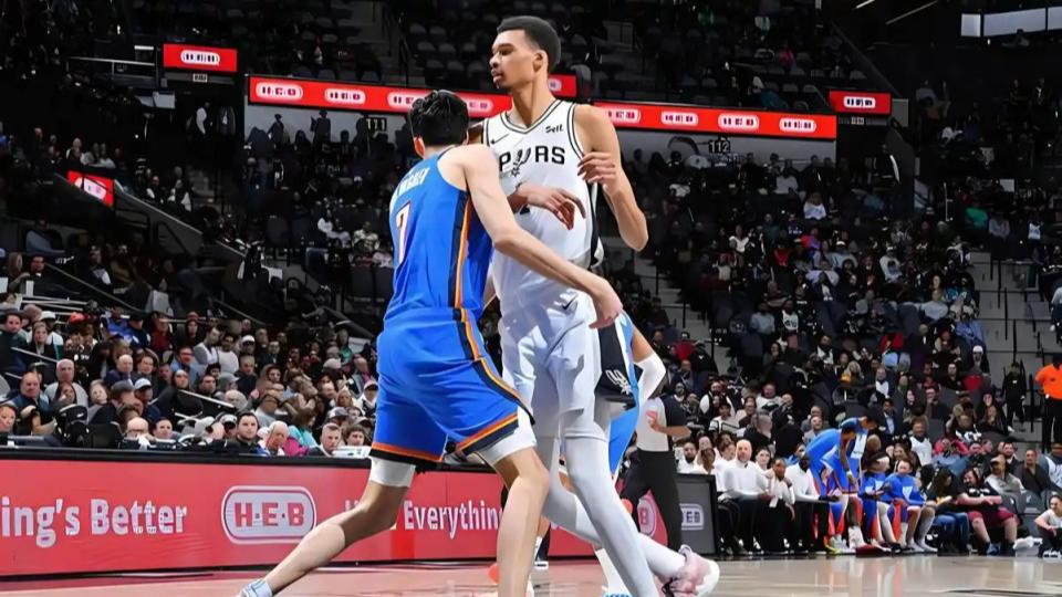 三战两败！雷霆打破勇士纪录已成幻想，接下来魔鬼赛程等着他们