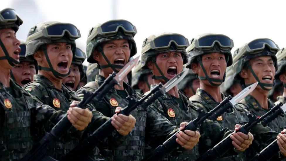 断粮断油断矿，若中美开战，被美国全面制裁的中国，能打多少年？