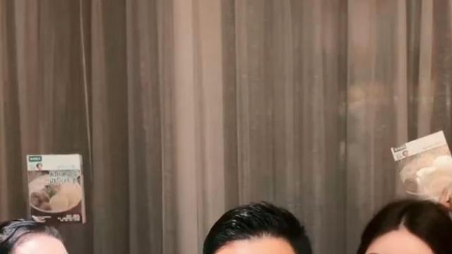 汪小菲亮相麻六记意气风发，和美女网红合影，女方曝其和马筱梅真实感情！
